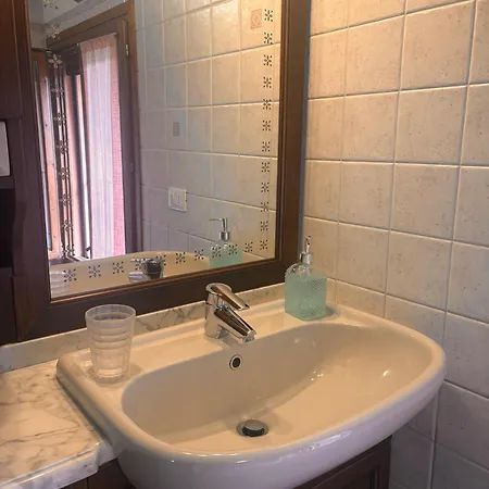 아파트 Casa Di Luna 콰트로인페리오레